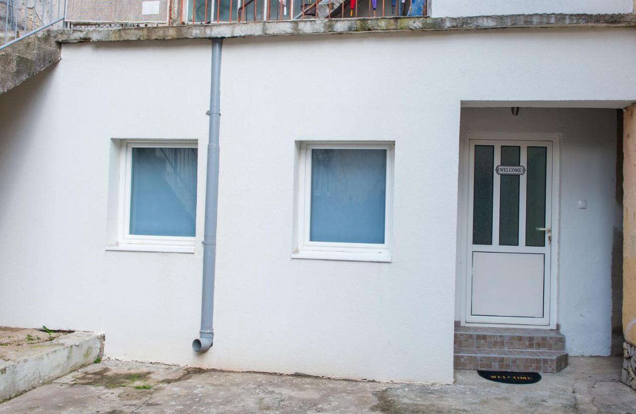 شقة Cozy Corner Near Old Town موستار المظهر الخارجي الصورة